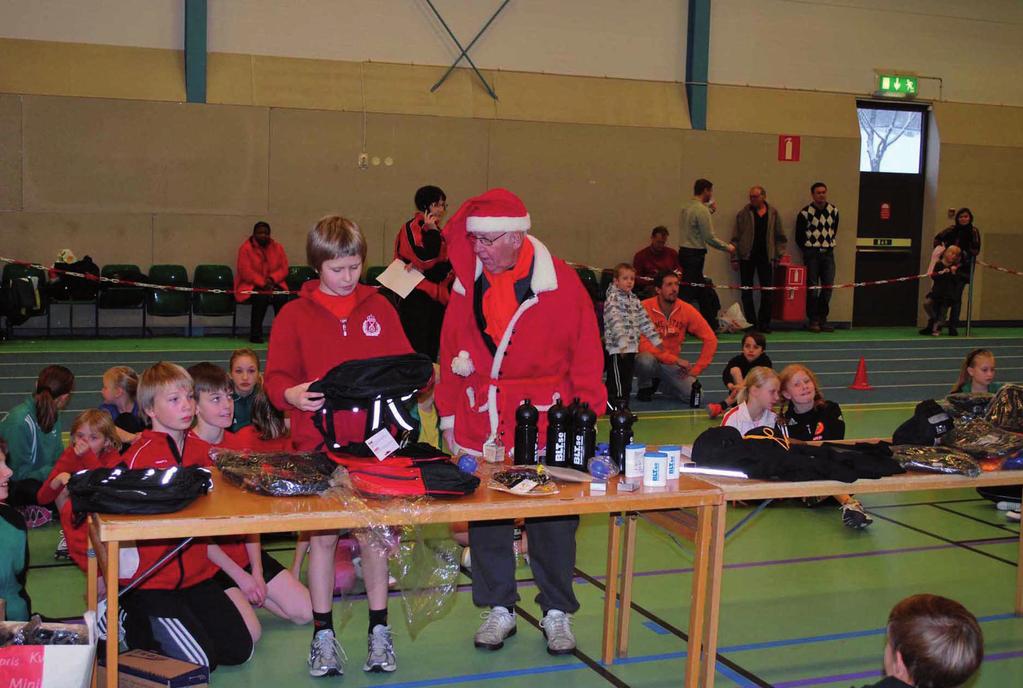 Vintern 2010 var det bara en i åldersklassen som hoppade högre. Lisa Wälitalo började säsongen med ett klara 3,75.