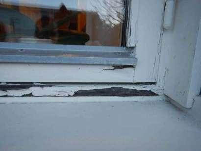 Fasad Inget övrigt att notera. Dörrar Inget övrigt att notera.