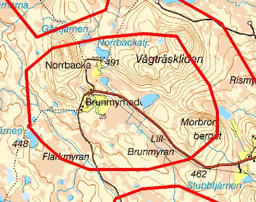 25. Brunmyrheden Typ av mark i området Årsmedelvind Områdets storlek Möjlig elproduktion/år Riksintressen Övriga förutsättningar Störningar Bedömning Kommunens beslut Området utgörs av ett höglänt