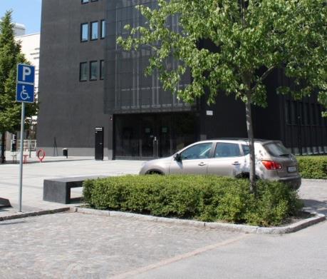 Sida 23 (44) Familjebostäder vill sänka parkeringstalet genom att använda sig av gröna parkeringstal och föreslår i sin parkeringsutredning en sänkning av parkeringstalet med 15% vilket innebär att