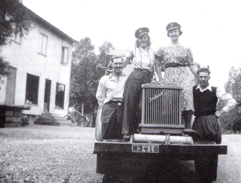 Mosiltsaffären i början på 1940-talet det var först 1947 som Kurts föräldrar Vivan och Knut