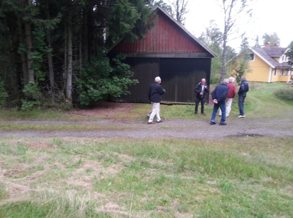 Huset till vänster hyrde Kurts far av lantbrukaren Ernst Svensson, för att använda som lagerlokal