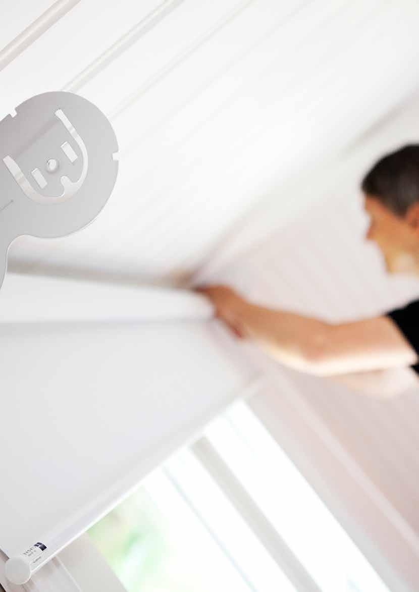 REGISTER invändigt solskydd Invändigt solskydd Lamellgardiner sid. 7 Rullgardiner sid. 22 Plisségardiner sid. 43 Gardinskenor Skena 0801 sid. 56 Skena 2001 sid. 57 Tavelupphängning sid.