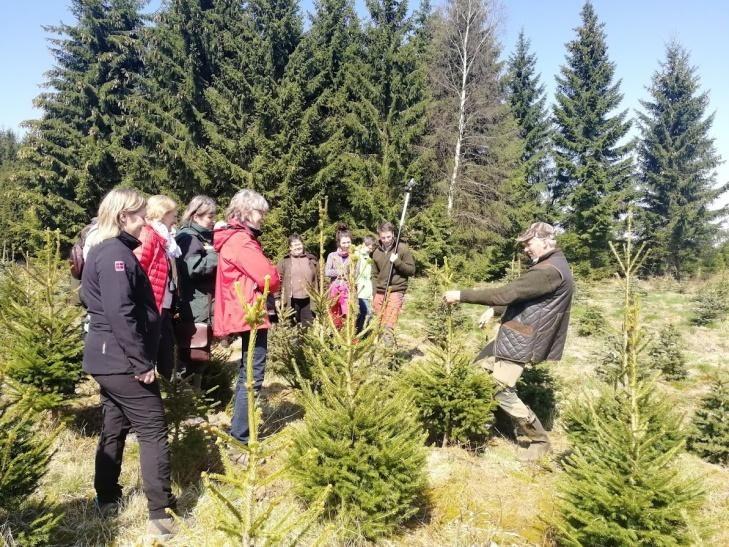 Den sista dagen hade isländskorna bjudit in till uppstartsmöte för kvinnliga skogsägare på Island. Vi och norskorna presenterade bakgrund och verksamhet för våra föreningar.