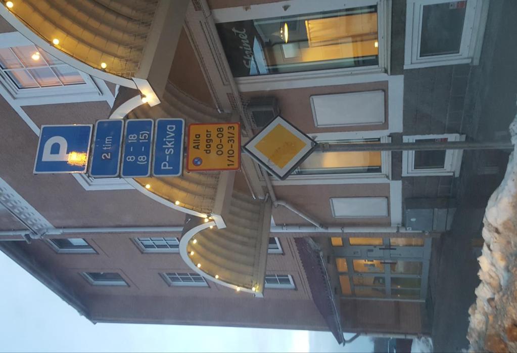 2018-11-13 KS545-18 315 Bilaga till medborgarförslag om att se över skyltningar för parkering i Hedemora stads centrala delar Åsgatan 78 inrapporterad 2019-02-10 Märklig skyltkombination. Vad gäller?