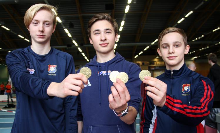 LANDSLAGSREPRESENTATION Nordenkampen inomhus i Uppsala den 11 februari 400m M 1. Carl Bengtström 48.10 400m M 3. Felix Francois 49.06 Stav M 1. Melker Svärd Jacobsson 5.78 Tresteg K 5.