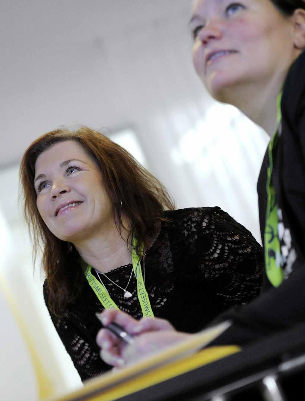 Innehåll Sid 3 Studieplan Sid 4 Styrelsens uppgift Sid 5 Vem gör vad i styrelsen Sid 8 Checklista styrelsemöten Sid 9 Ordlista Tips och fakta Sid 10 Årshjul/Tidsplan Sid 12 Temaområden Sid