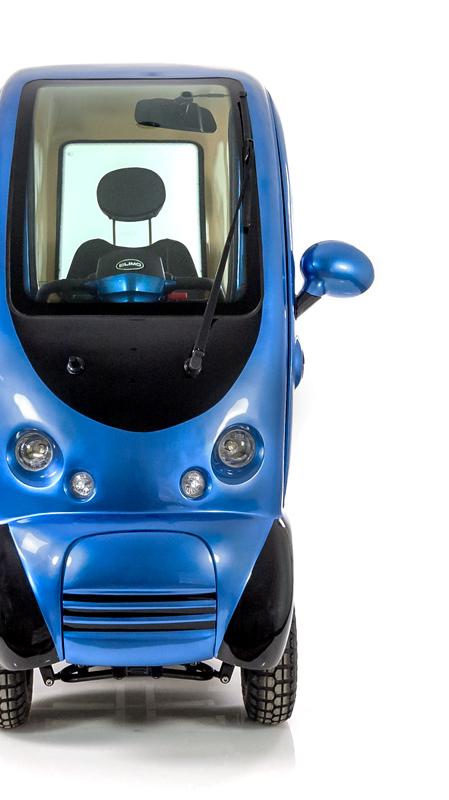 INSTÄLLNINGAR BACKSPEGLAR OCH BACKKAMERA Din Blimo Kabinscooter har två stycken sidobackspeglar som du själv får montera dit. Det medföljer skruvar 2 st skruvar per sidospegel.