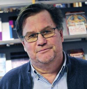masternivå som folkrätt, minoriteter, idéhistoria och vetenskapsteori.