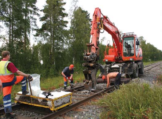 I Banunderhåll I Underhållsnivån höjd på flera banavsnitt av bannät. Utbildning med tanke på järnvägsbranschen kommer bl.a. att ges av RHK-Akatemia, som inleder sin verksamhet år 2007.
