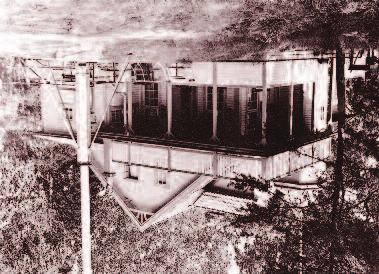 Lösningen på Ålkiste-eländet blir segelbåtshamnen i Ekhagen 1936. Det lättar också på trycket på innerhamnen i Brunn där motorbåtarna nu dominerar.