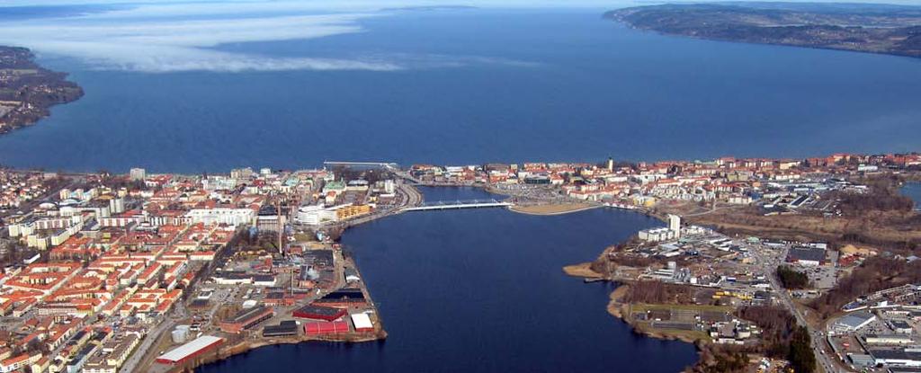 Övre offentligt plan i märkesbyggnad