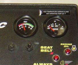 12 Volt strömbrytare - tillvald utsädesbehållare (F) Maskinens 12 volt strömbrytare kontrollerar strömmen till motorn.