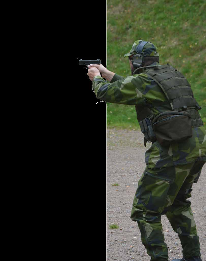Du ska ha genomfört grundläggande instruktörsutbildning (exempelvis instruktörskurs 1) samt kursen SäkR skjutbana med godkänt resultat eller ha motsvarande validerade kunskaper och utbildning.