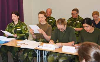 UNGDOMSKURS TEMA SPRÅK Kurskod C19719 Kursen syftar till att ge dig en inblick i utbildningen till specialistofficer och militärtolk.