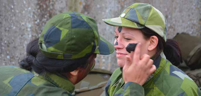 MILITÄR UTBILDNING PROVA-PÅ-UTBILDNING MILITARY WEEKEND Kurskod G07112 Military Weekend är till för dig som är 18 år eller äldre och funderar på om du ska delta aktivt i Försvarsmaktens verksamhet.