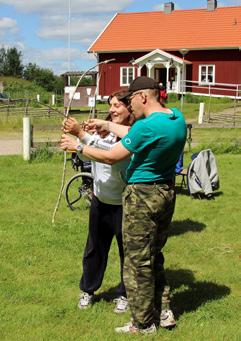 Utflykter i den vackra naturen, dans, musik och mycket annat som får oss att må bra i kropp och själ. Det blir också skapande verksamhet, avkoppling och annat som hör sommaren till.