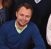 innebär lokala investeringar, om mark och riva gamla byggnader närmast Jordfallsbron och hur vi som bolag jobbar med