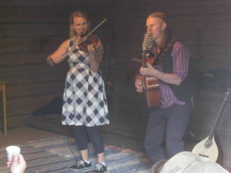 Pålsgårdsfest i Ockelbo! Lördag 15 juli var det Folkmusikfest på Pålsgården iockelbo.