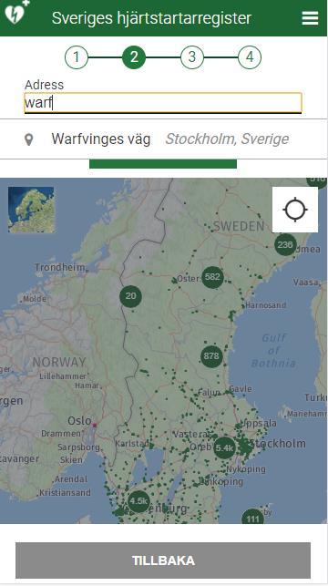 När du väljer en adress zoomar kartan in på den adressen.