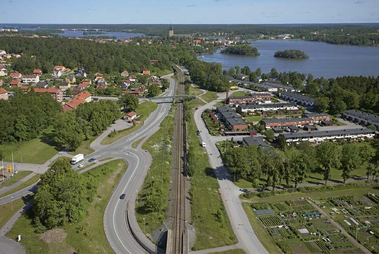 5 STUDERADE ALTERNATIV 5.3 Sträckan mellan Finningevägen och tunnelmynning strax väster om Strängnäs station UA6E Sidoplattformar Figur 5.12 Vy över Finningevägen, ca km 49+000.