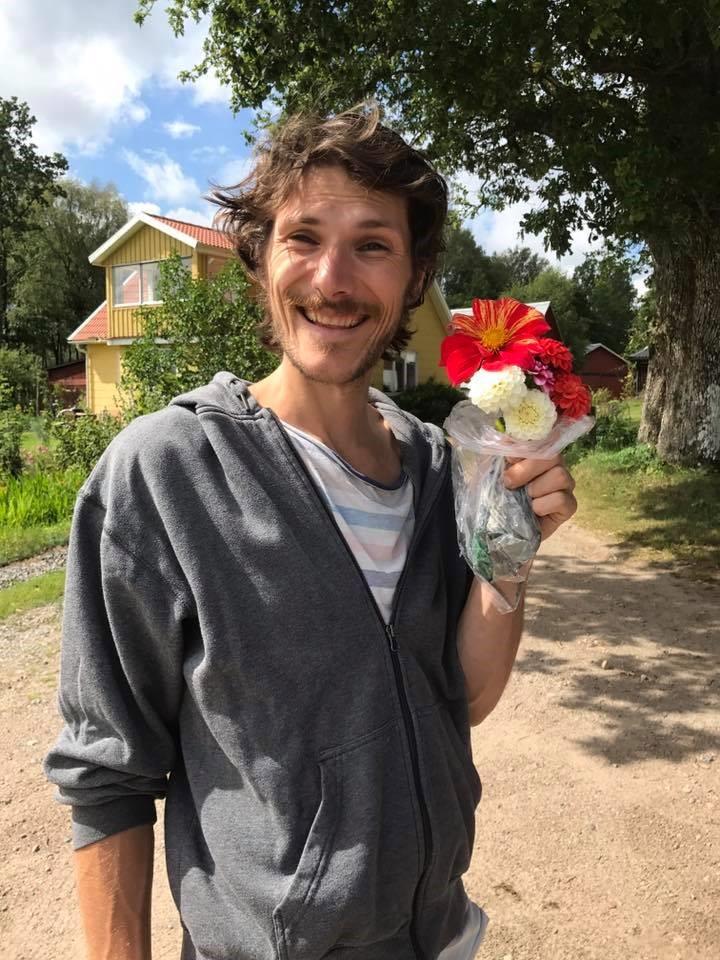 Det finns även en cykelverkstaden i källaren där man kan arbeta med att hjälpa andra medlemmar och reparera sina cyklar.