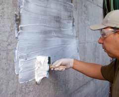 Princip 1 Skydd mot inträngning handlar om att förhindra denna inträngning och omfattar metoder för att minska betongytans porositet och genomsläpplighet för dessa olika material.
