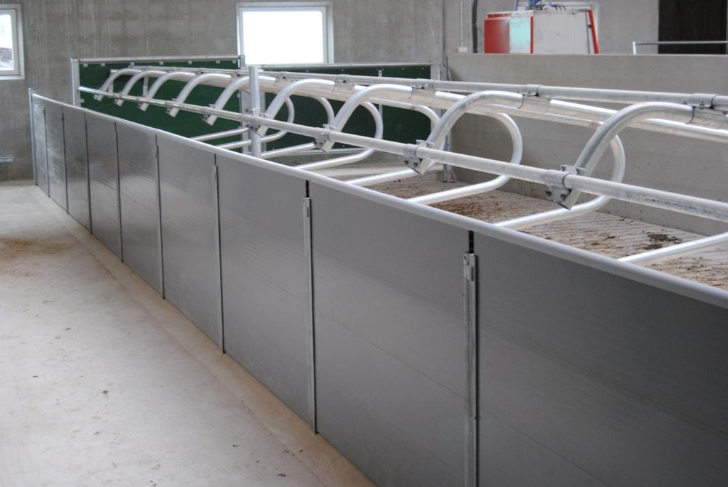 Monteringsbeskrivning Plastplank framför liggbås Plastplank framför liggbås OBS! Låt inte plastplanket utsättas för solsken, onormal värme eller kyla innan de monteras.