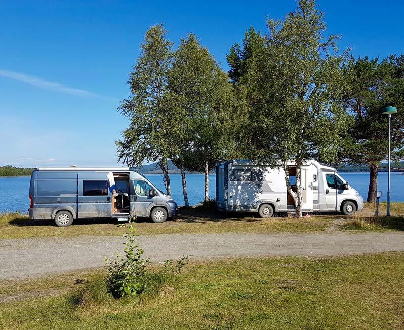 Eftersom man kan driva flera av de äldre (och därmed större) CPAP:erna med 12 volt förvånar det mig att inte tillver k- arna tänkt tanken fullt ut och konstruerat rese-cpap:erna för 12 volt