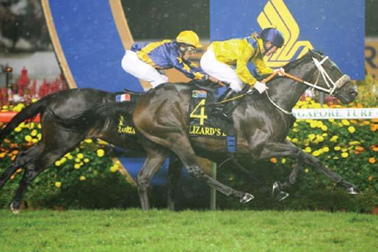 Andra benet i amerikanska Triple Crown (Preakness) spräcks för Kentucky Derbyvinnaren Super Savers del genom att favoritbetonade (även i Kentucky Derby) Lookin at Lucky under unge Martin