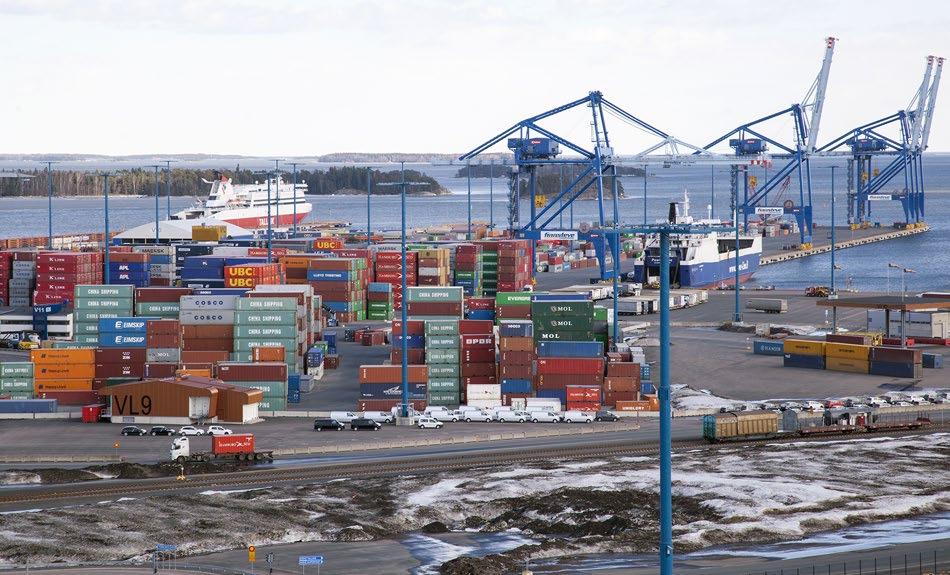 3.2. Logistik, dvs. godstrafik Logistiken är aktuell i flera olika strategier och planer som också påverkar godstrafiknätet i Nyland.