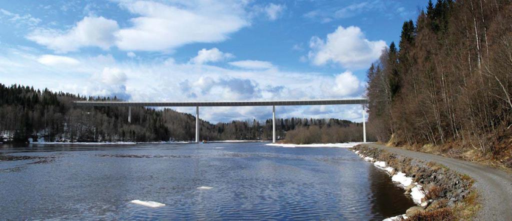 Figur 4. Utsnitt ur MKB för Väg E12, delen Röbäck - Klockarbäcken. Trafikverket, Tyréns. Fotomontage med utförande i 6 spann.