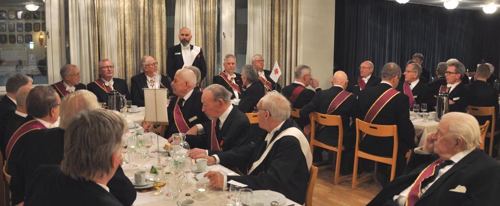 Högtidsdag hos Sala Frimurarebröder Söndagen den 11 februari firade Sala Frimurarebröder sin högtidsdag i närvaro av ett betydande