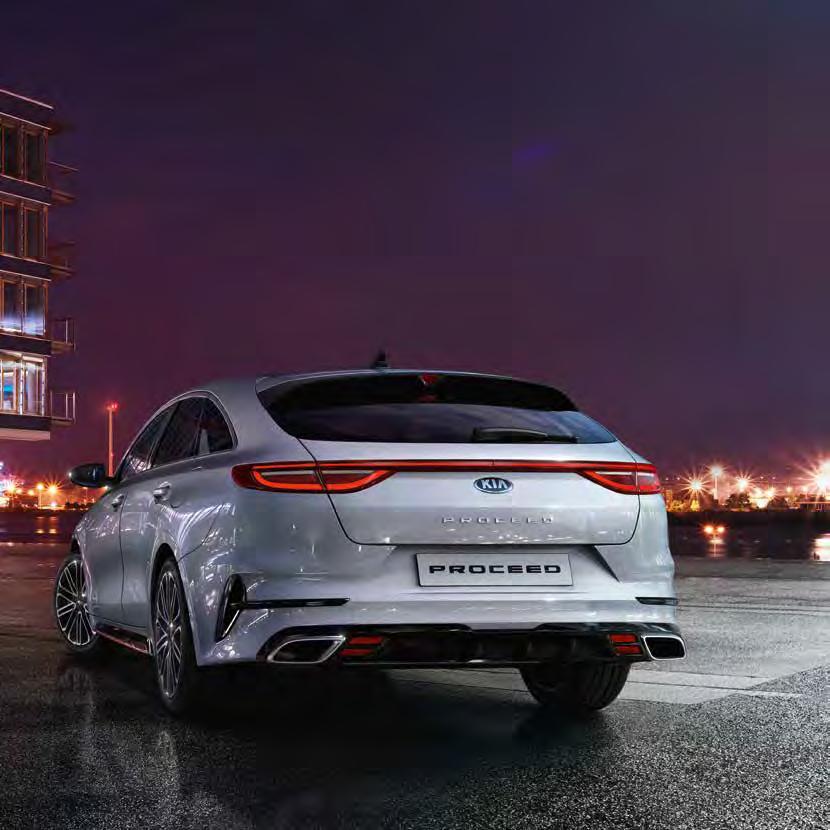 MMA Helt nya Kia ProCeed är en bil som trotsar dina föreställningar. En djärv bil med enastående utstrålning och som utmanar upplevelsen av sportig design.