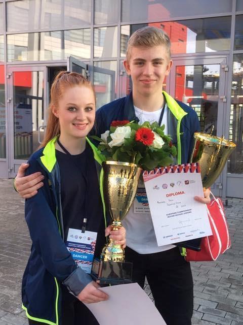 Framgångarna för det 17-åriga paret har duggat tätt under 2018 då de även har dansat hem junior SM, NM och VM.