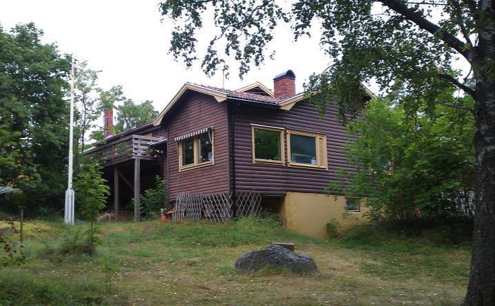 4(20) län, Stockholm Vatten, Norrvatten och Ekerö kommun. Skyddsföreskrifterna finns att ta del av hos de medverkande instanserna och ska beaktas vid exploatering av planområdet.