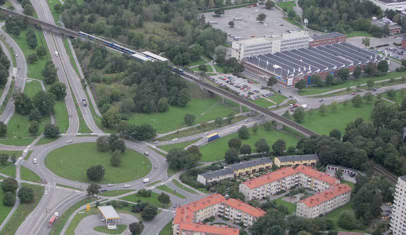 500 meter av Skattegårdsvägen byggs om. Trafikplats Vinsta får en stadsmässig utformning med t.ex. kantsten och ett geometriskt formspråk som ska ge signaler till trafikanten att man är i staden.