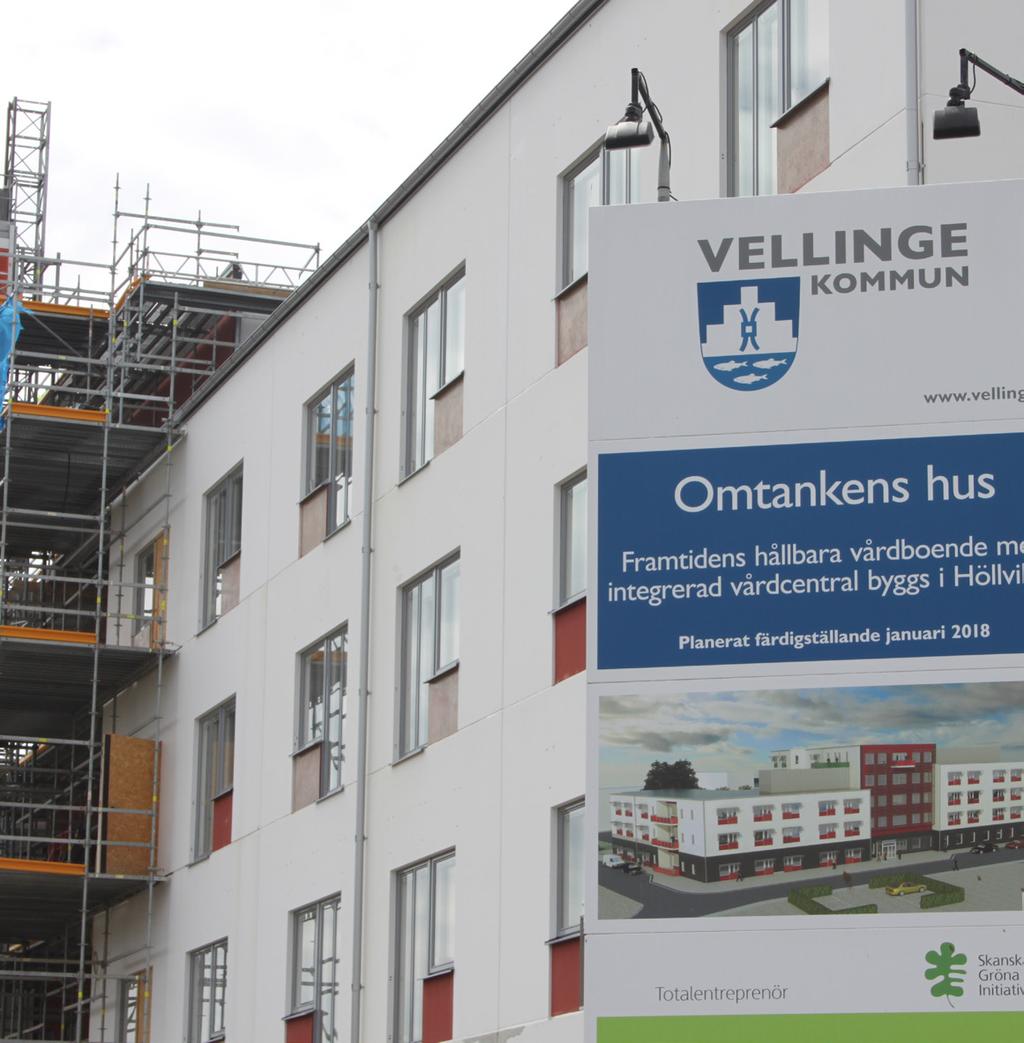 Taket på plats på spjutspetsprojektet Omtankens Hus Nu är taket på plats på Omtankens Hus i Höllviken.