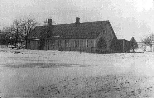 1940-tal_Kerstis bageri och café 2 BARNHEM 1940-tal_Barnhem vid bäcken Barnhemmet upphörde 1895 då medel saknades för verksamheten.