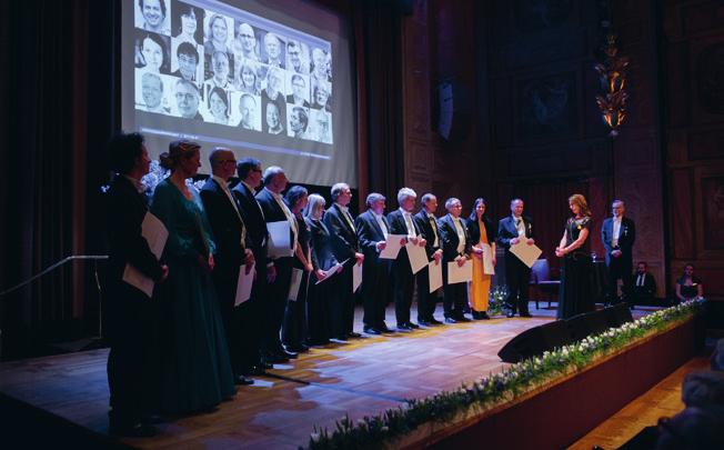 AKA A DEMI ARNA NYA LEDAMÖTER INTRODUCERAS I VETENSKAPSAKADEMIEN TORS 12 APRIL 2018 PLATS: KUNGL.