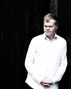 30 Seminarierum 3 DET ROLIGA OCH OROLIGA OM POESI OCH HUMOR Malte Persson, Isabella Nilsson.