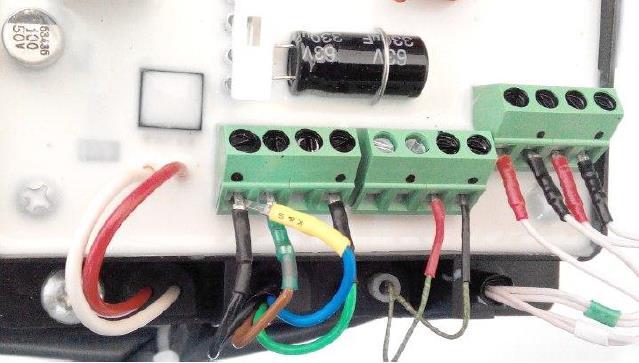 Bild 8 kontroll av luftpumpens funktion 5.5 Funktion, demontering och byte av förbränningskammaren Förbränningskammaren (bild 9) är till för att generera och förbränna blandningen av bränsle och luft.