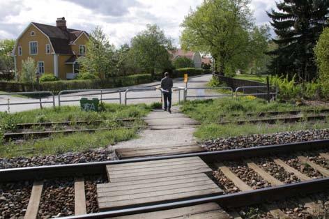 9 Gatunät, gång- och cykeltrafik Området har goda möjligheter för att kopplas ihop till ett väl utbyggt GC nät bl.a. kan GC nätet knytas ihop med det som finns längs Anneforsvägen mot Granberg samt mot väg 50 där det finns en undergång mot Sävsberg.