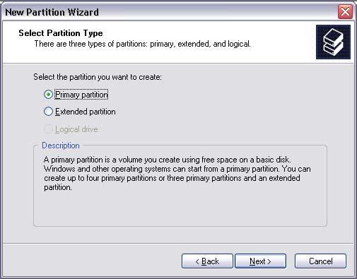 6. Klicka på Primär partition och klicka på Nästa. (Windows XP) 7.