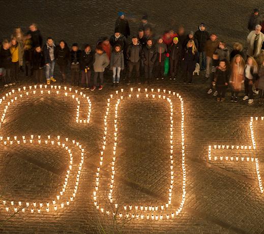 MÅLET är att visa för unga hur unga kan engagera sig för sig själva, sin ort och planeten. DEL 2 EARTH HOUR 24 MARS 2018 ACT!