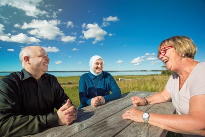 tillsammans med individen.