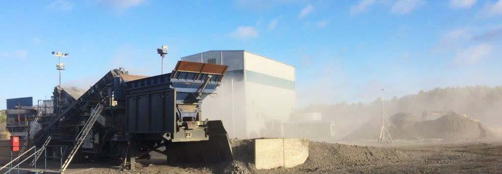 vindhastigheter för att identifiera bredden på plymen. Under hela perioden för mätningarna mättes vindhastighet, vindriktning, relativ fuktighet och temperatur, med en minuts upplösning, vid krossen.