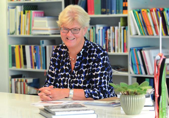 Många människor kan vittna om bibliotekens betydelse för att upptäcka nya världar, utforska nya områden och fördjupa sina kunskaper inom olika ämnen.