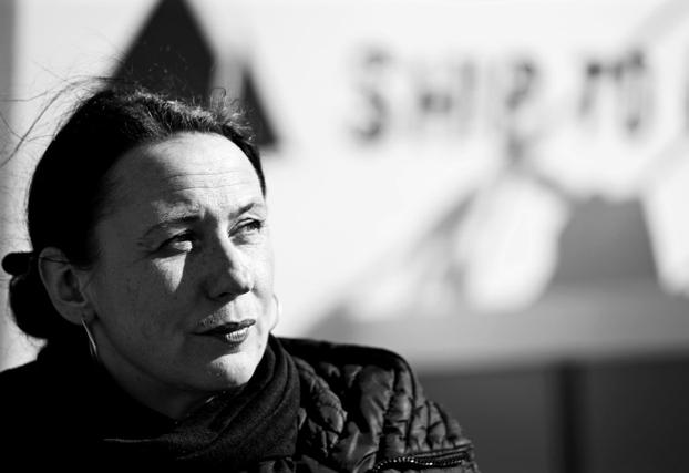 På Scener & samtal kommer Mark Nowak att hålla en föreläsning om sin praxis, om poesin som verktyg för annars tystnade röster och om poesin som inspiration för social och politisk rättvisa.