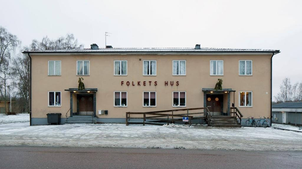 Byggnad med ett tidstypiskt enkelt funktionalistiskt formspråk.